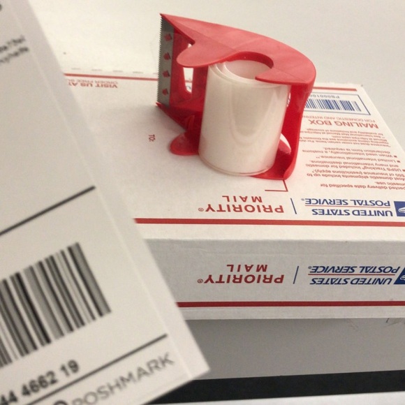 Meet your Posher, QualityMinimalist - Picture 2 of 12